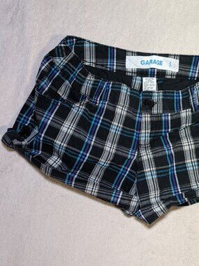 Garage plaid shorts